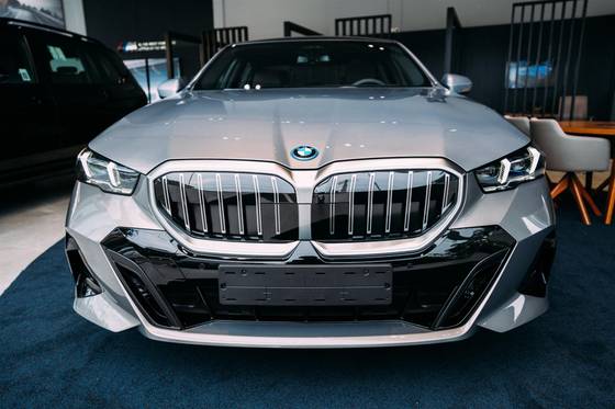 BMW 530e 2.0 TWINPOWER PHEV M SPORT AUTOMÁTICO BMW 530e 2.0 TWINPOWER PHEV M SPORT AUTOMÁTICO